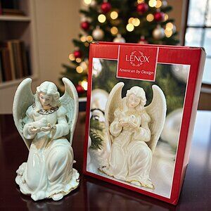 Lenox Angelic Visions Peace Kneeling Angel Figurine  6" With Box